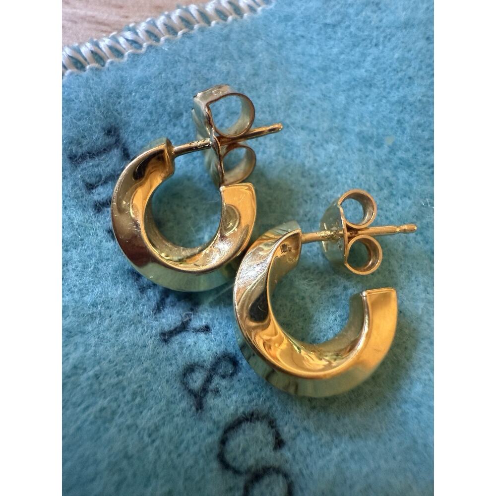 Tiffany & Co. 18k Yellow Gold 1/2” Twisted Hoop Huggie Earrings 3.65g - Vintage